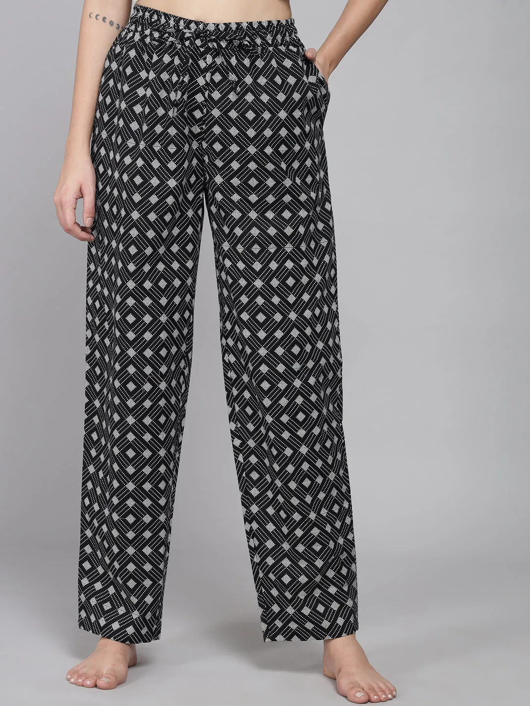 Black Women's Square Check Cotton Pyjama by Shararat