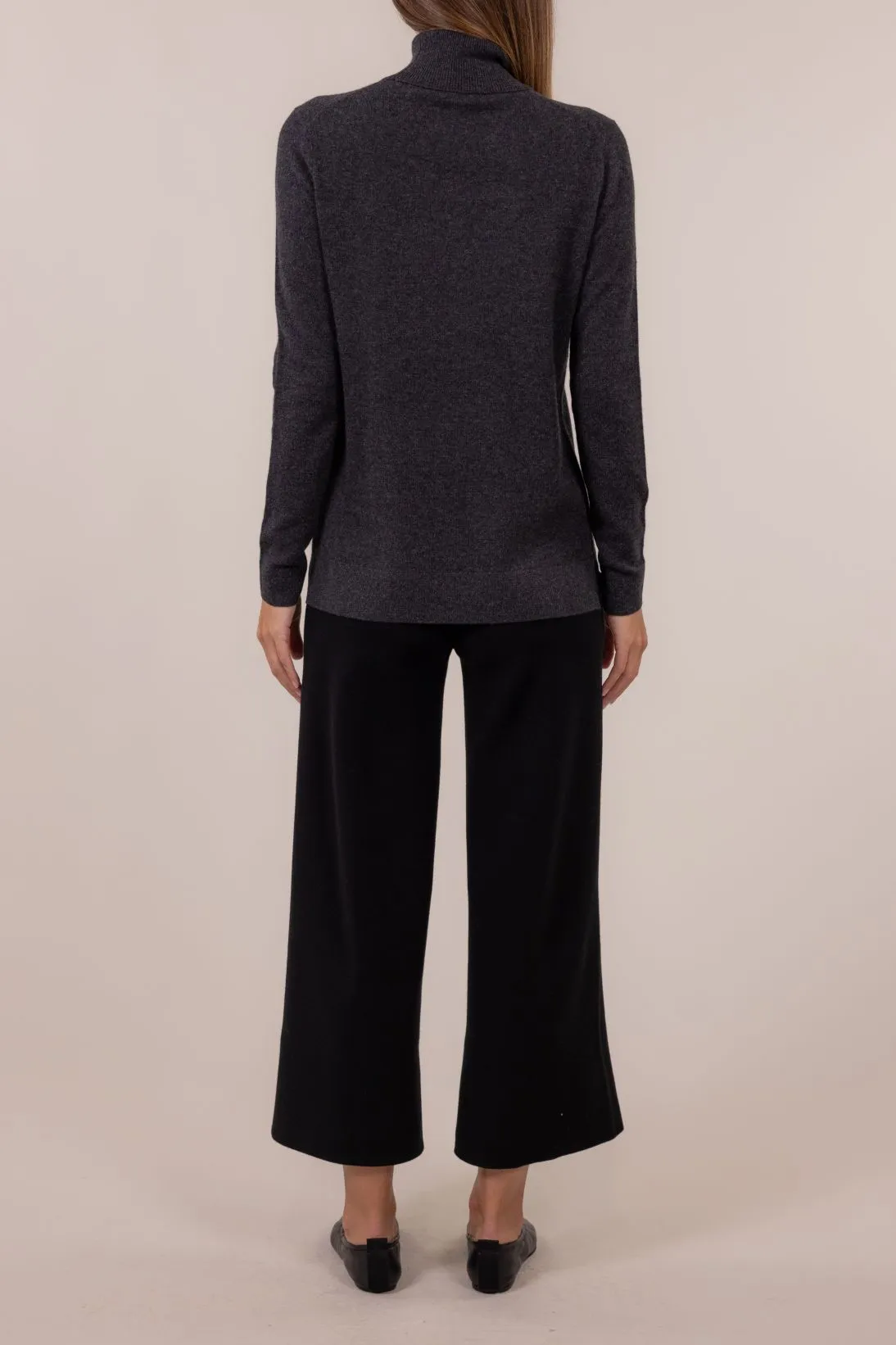 CASHMERE CLASSIC TURTLENECK