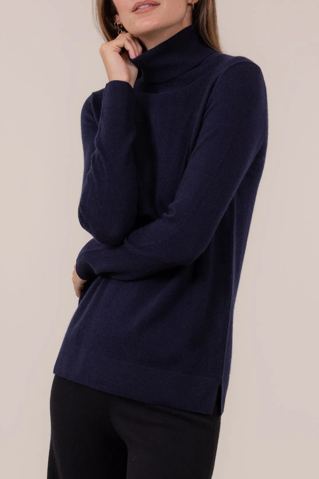 CLASSIC CASHMERE TURTLENECK