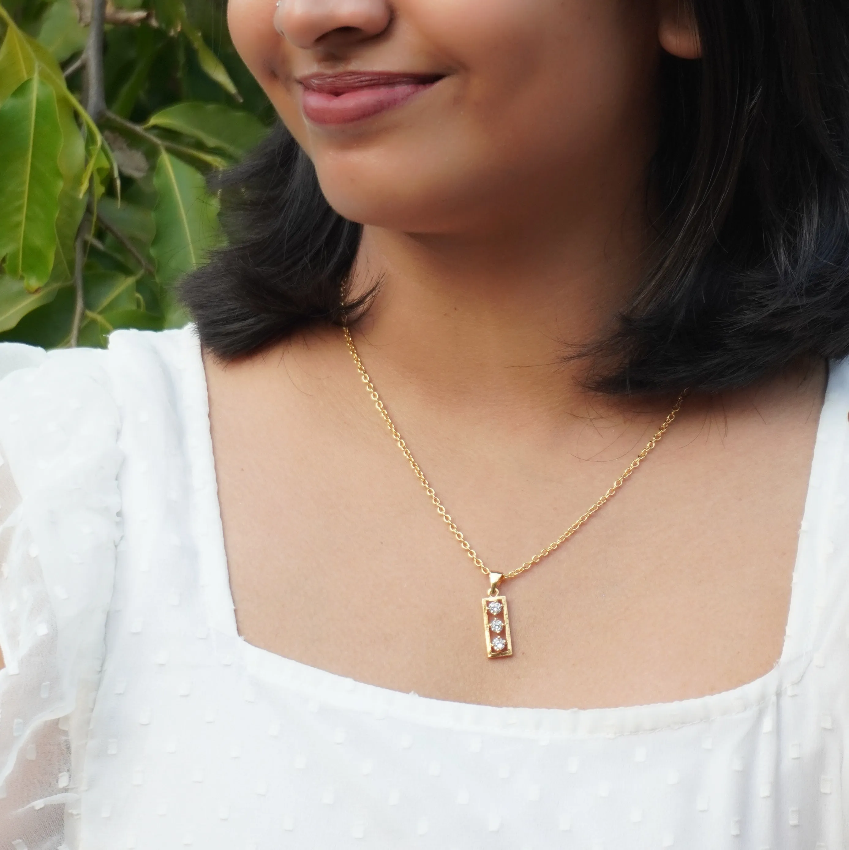 KJ101183 - Simple pendant Necklace