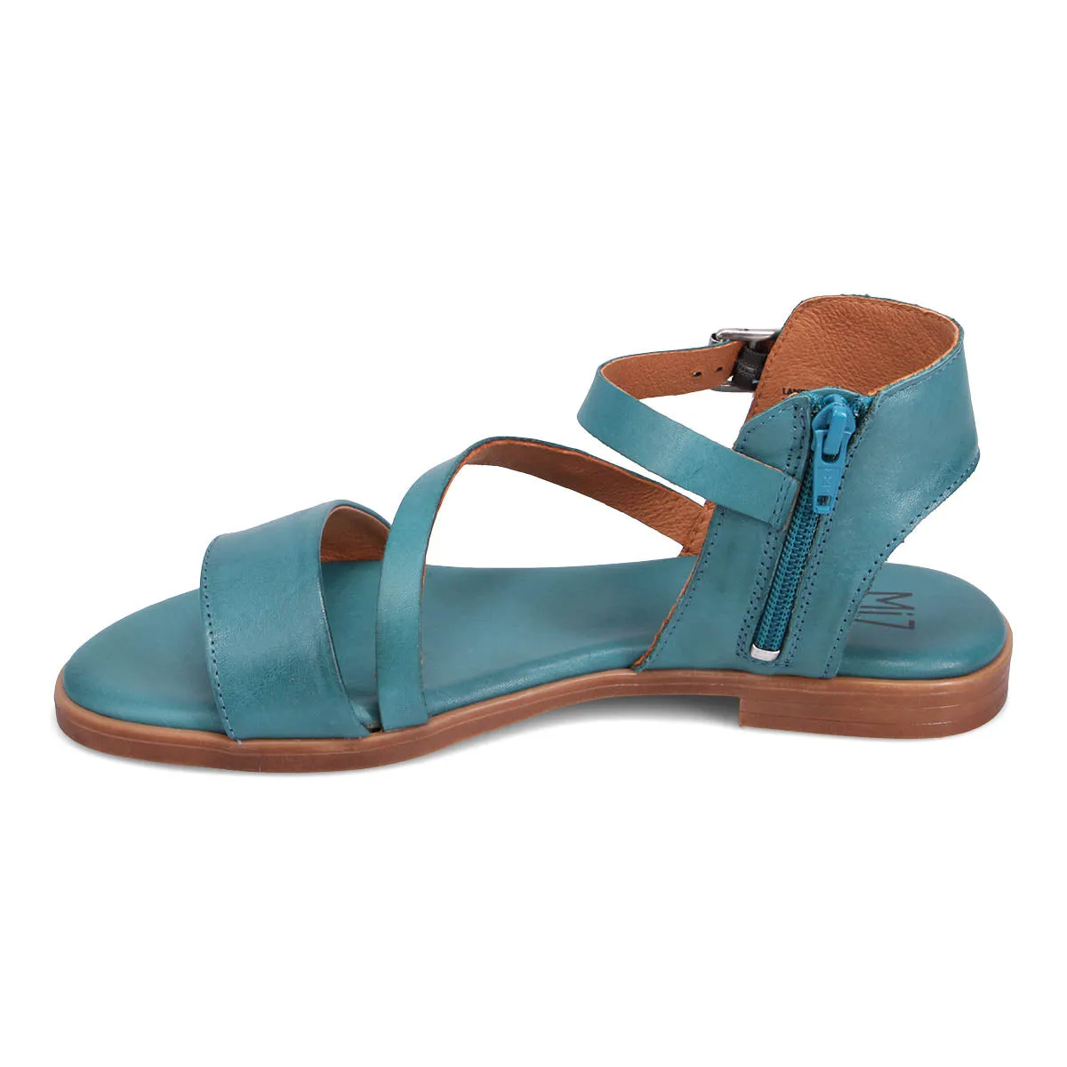 Landyn Sandal