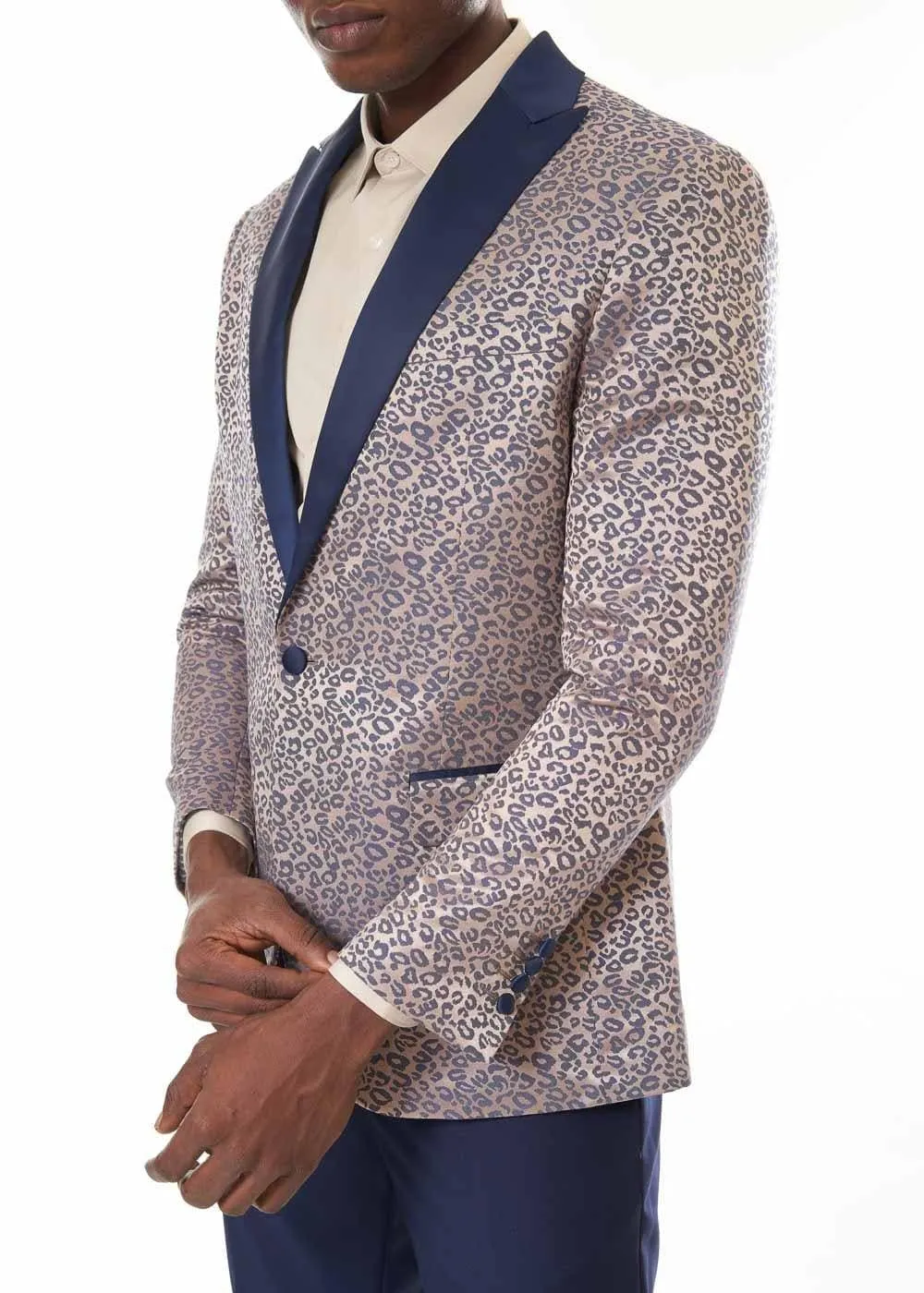 MEN'S SUIT IN LEOPARD PRINT