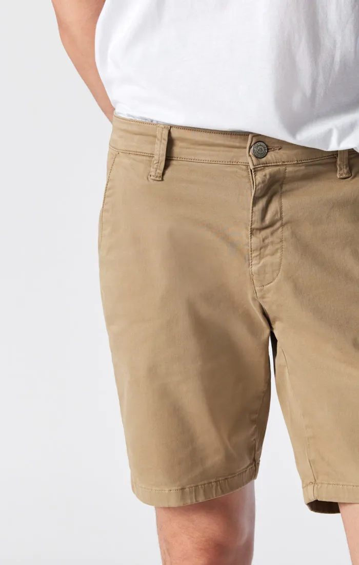 NOAH SHORTS IN BRITISH KHAKI TWILL