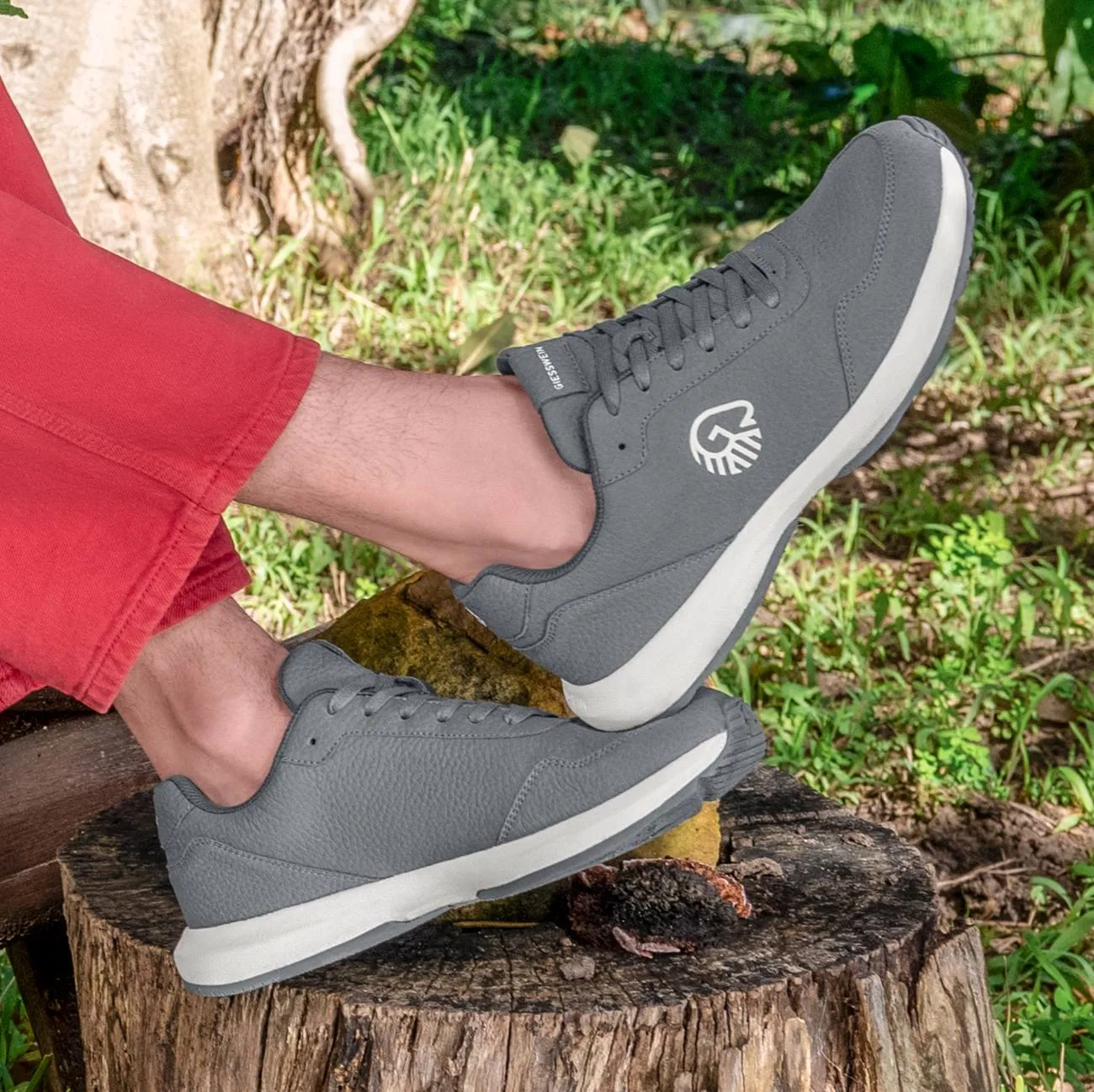 Men’s Eco-Friendly Organic Sneakers - Sustainable Style and Comfort