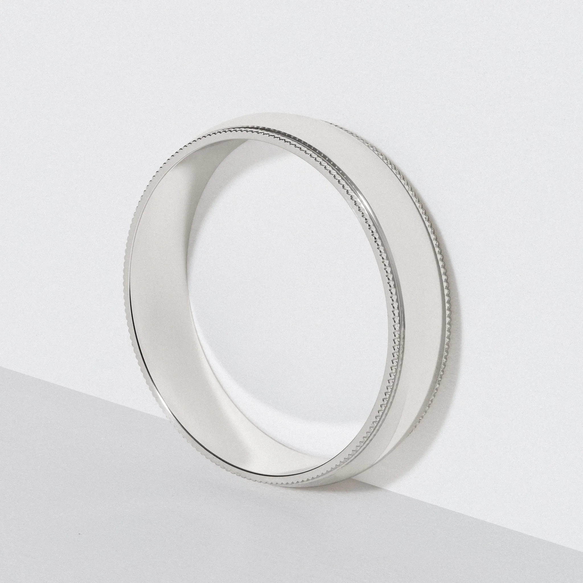 Platinum Classic Milgrain Wedding Band - Polished 5mm