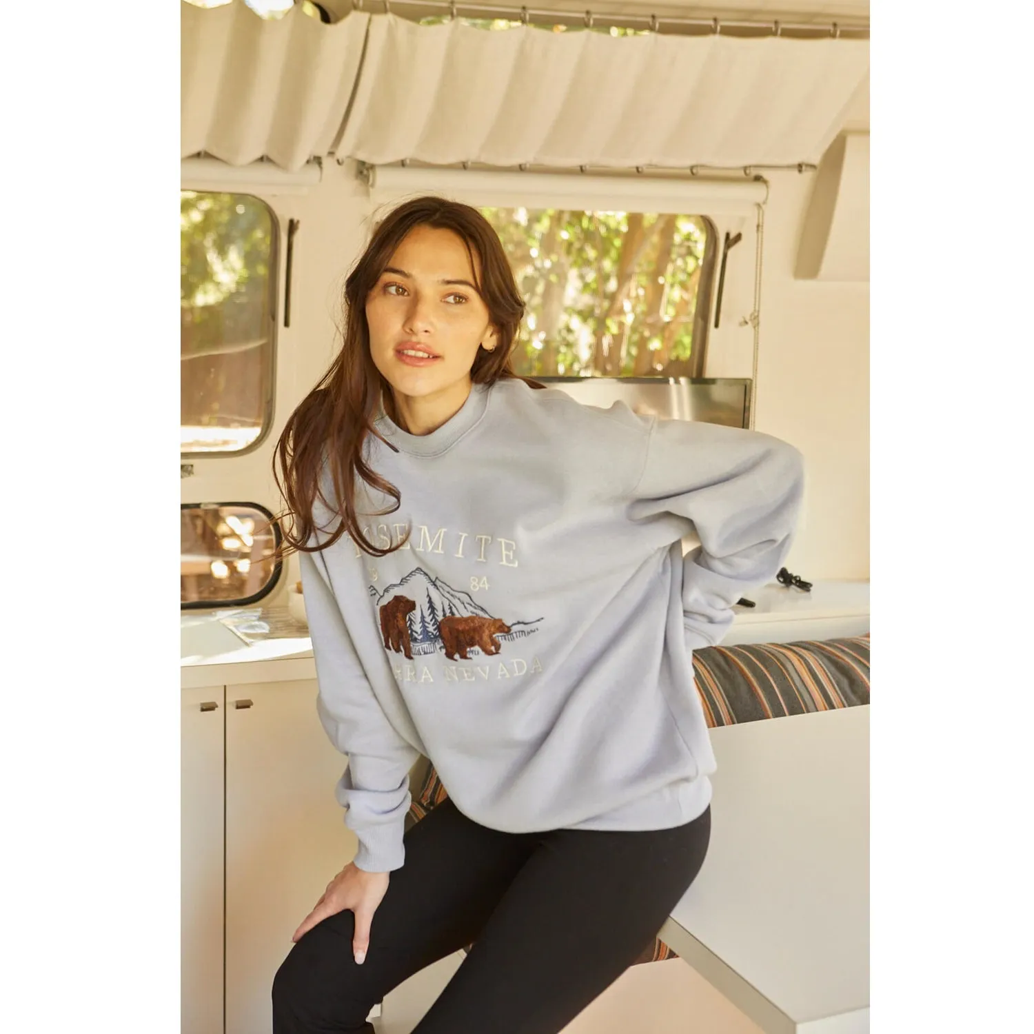 Yosemite Oversized Crewneck Sweatshirt - Light Blue